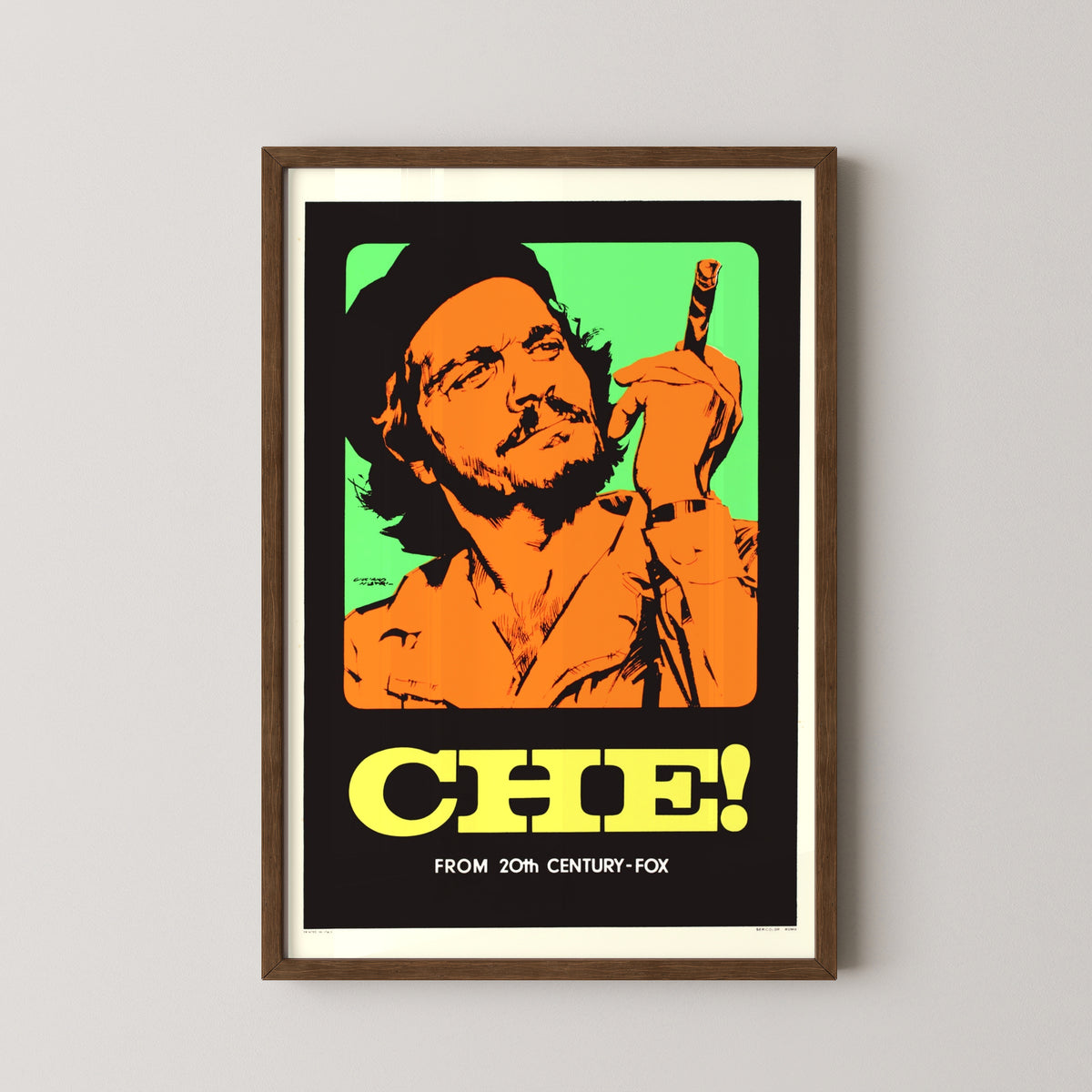 che guevara vintage poster – darkwood frame mockup
