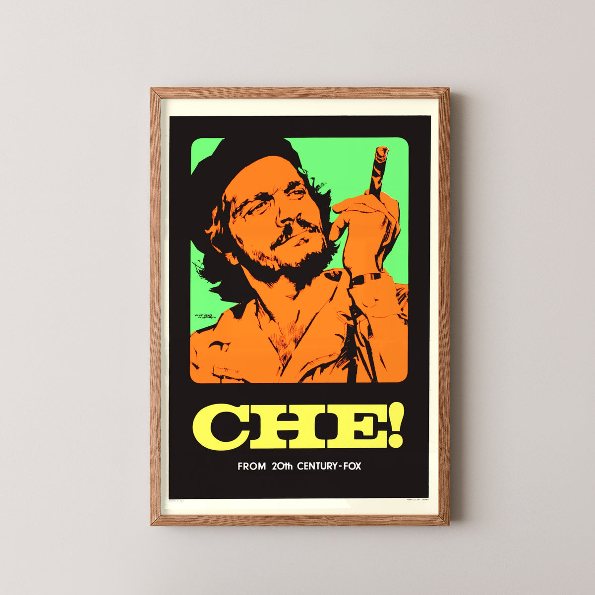 che guevara vintage poster – wood frame mockup
